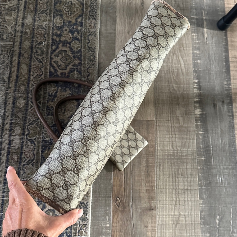 RARE Vintage GUCCI monogram large tote bag
1980s with coin purse - Picture 13 of 16